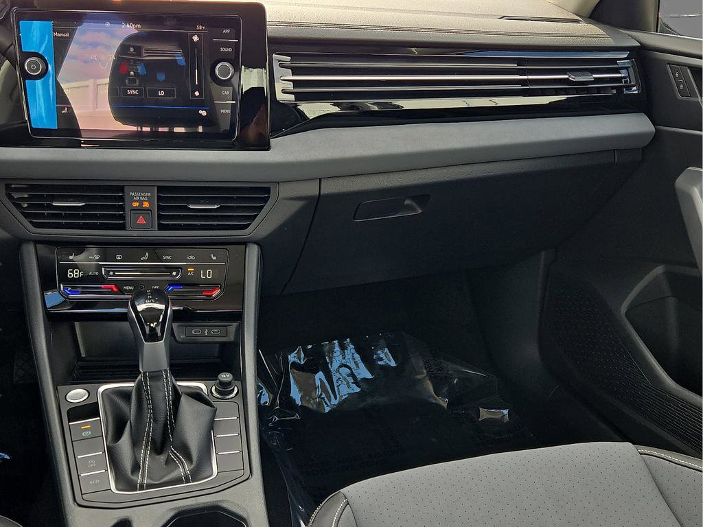 New 2026 Volkswagen Jetta SE image 13