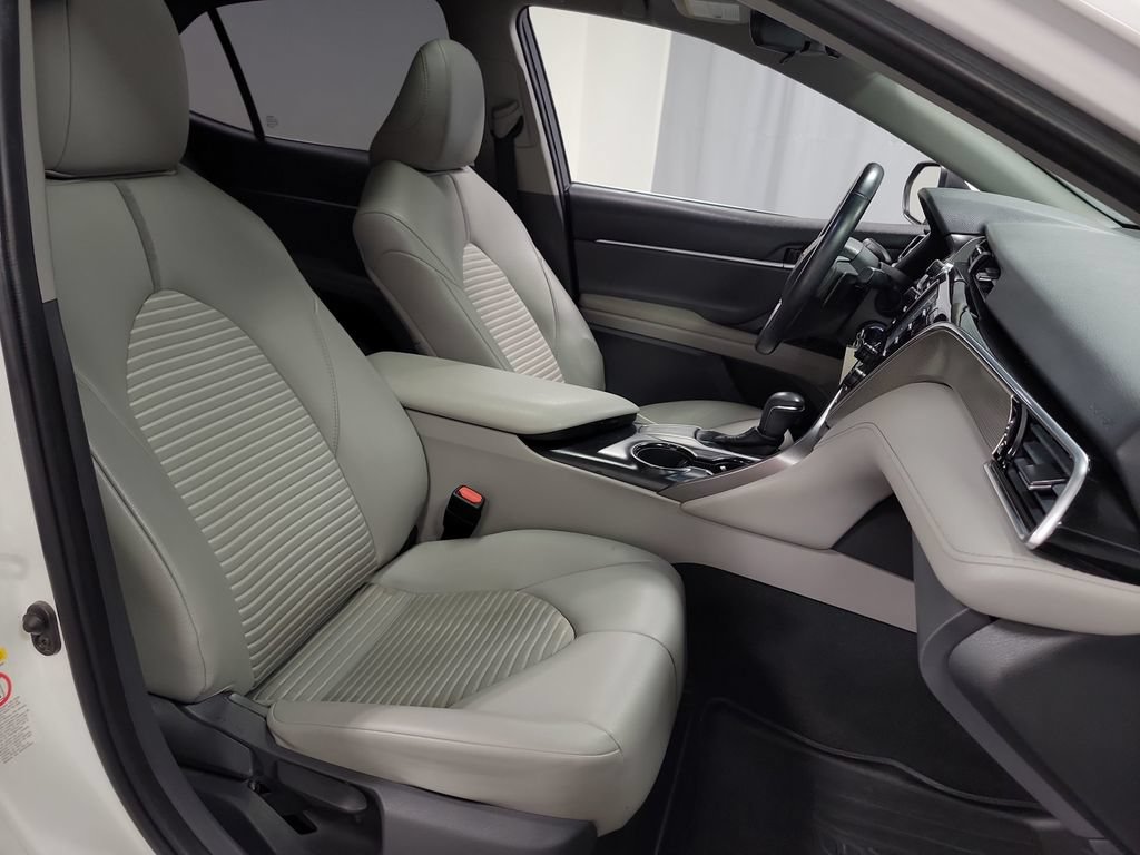 Used 2018 Toyota Camry SE w/ Moonroof Package FWD image 27