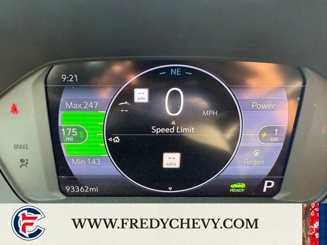 Used 2023 Chevrolet Bolt EUV Premier w/ Sun & Sound Package FWD image 9