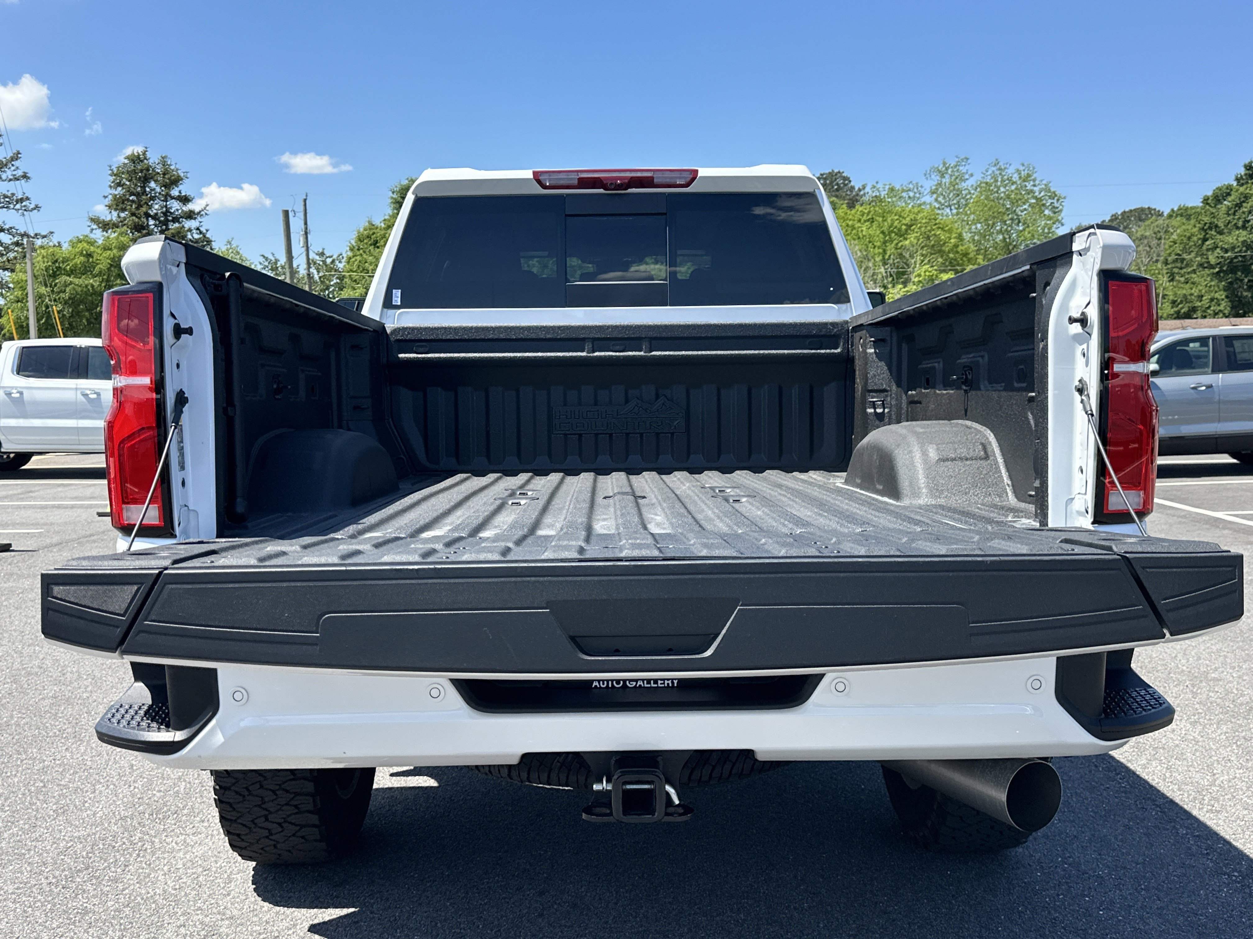 Certified 2024 Chevrolet Silverado 2500 High Country w/ High Country Premium Package AWD/4WD image 20