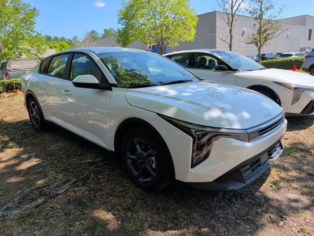 New 2026 Kia K4 FWD image 1