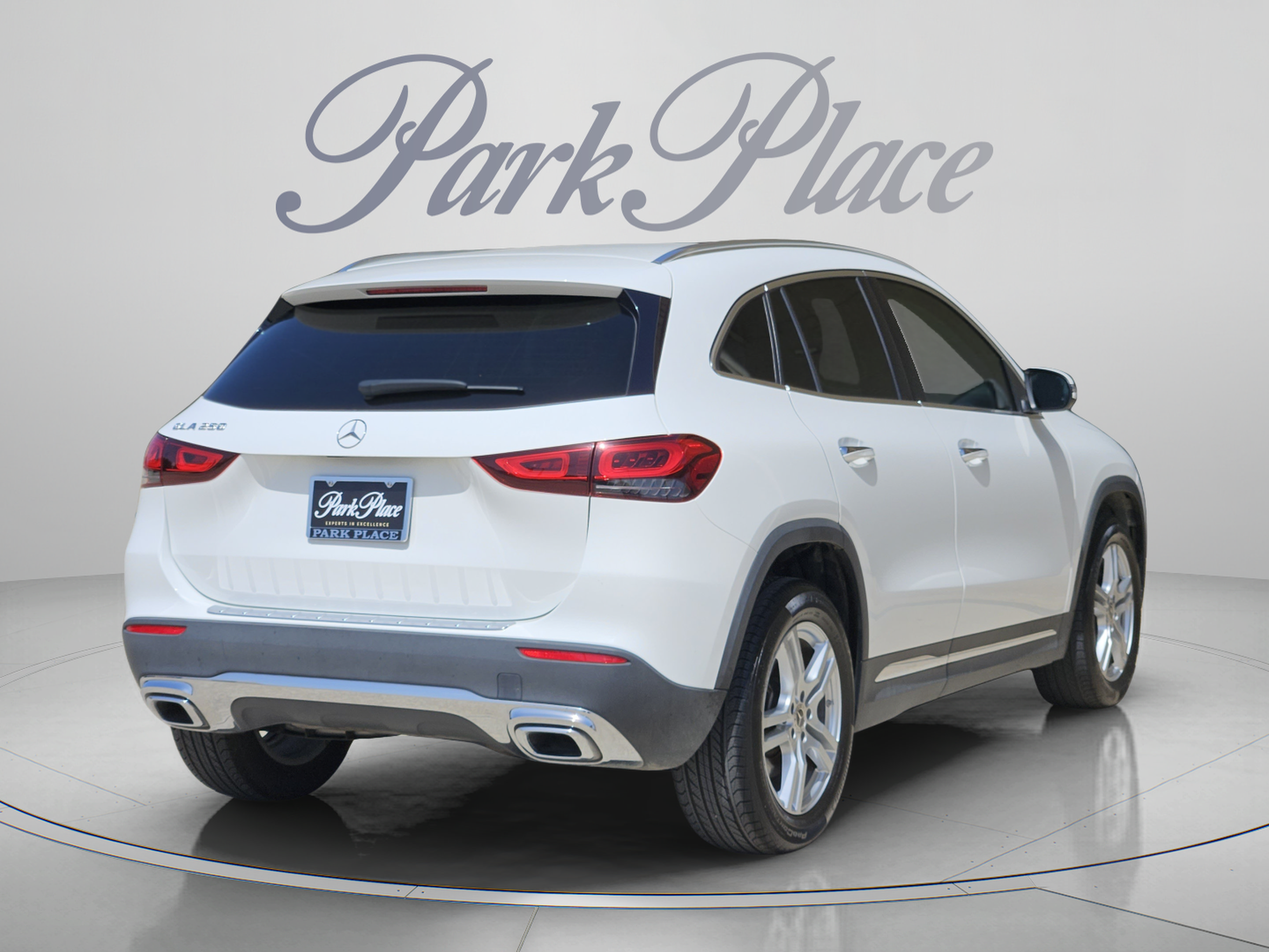 Certified 2022 Mercedes-Benz GLA 250 w/ Premium Package Lite image 6