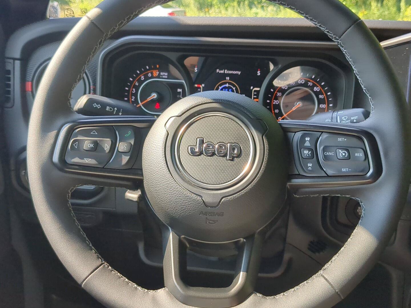Used 2026 Jeep Gladiator Rubicon AWD/4WD image 14