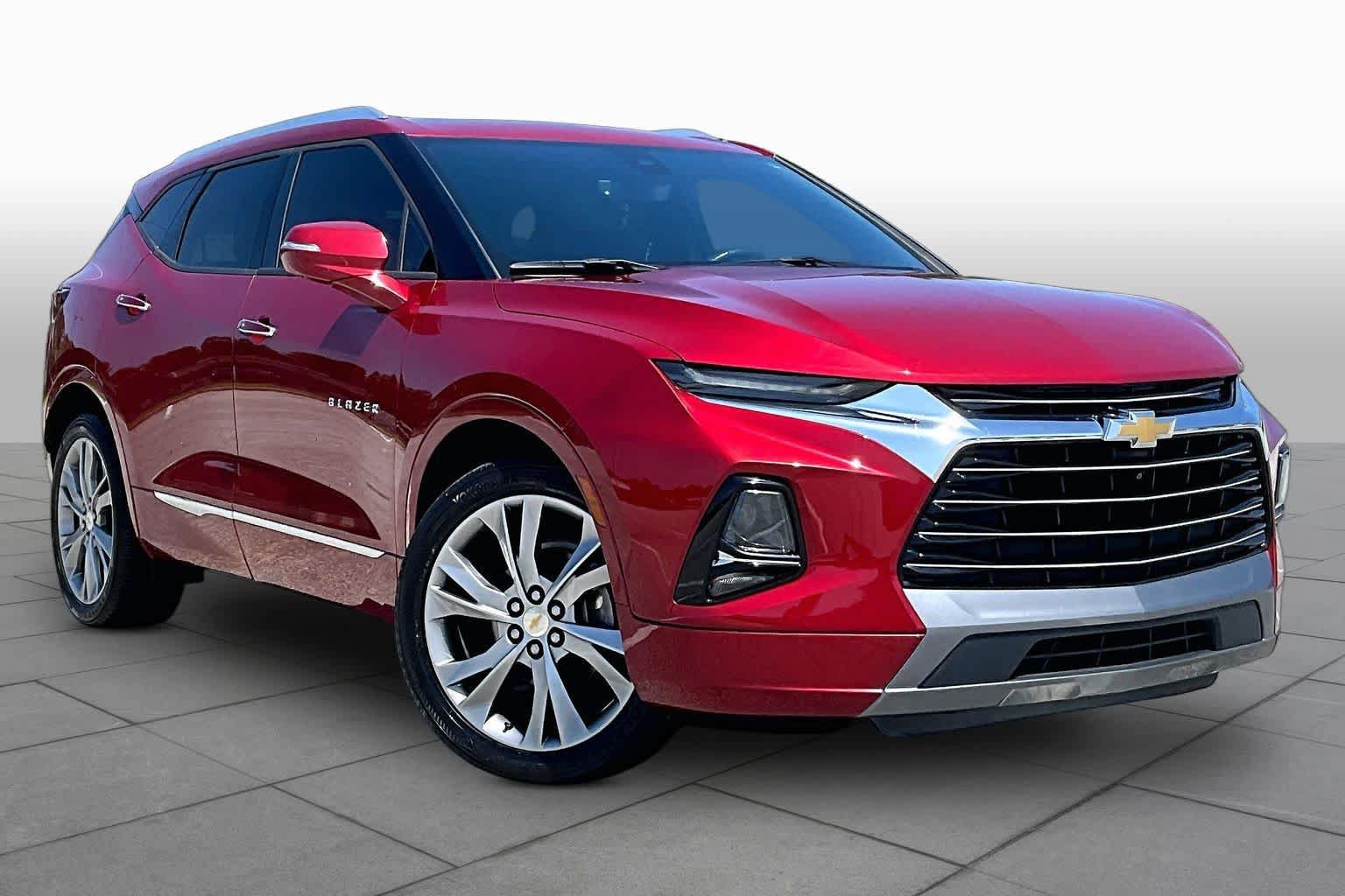 Used 2019 Chevrolet Blazer Premier w/ Sun and Wheels Package FWD image 3