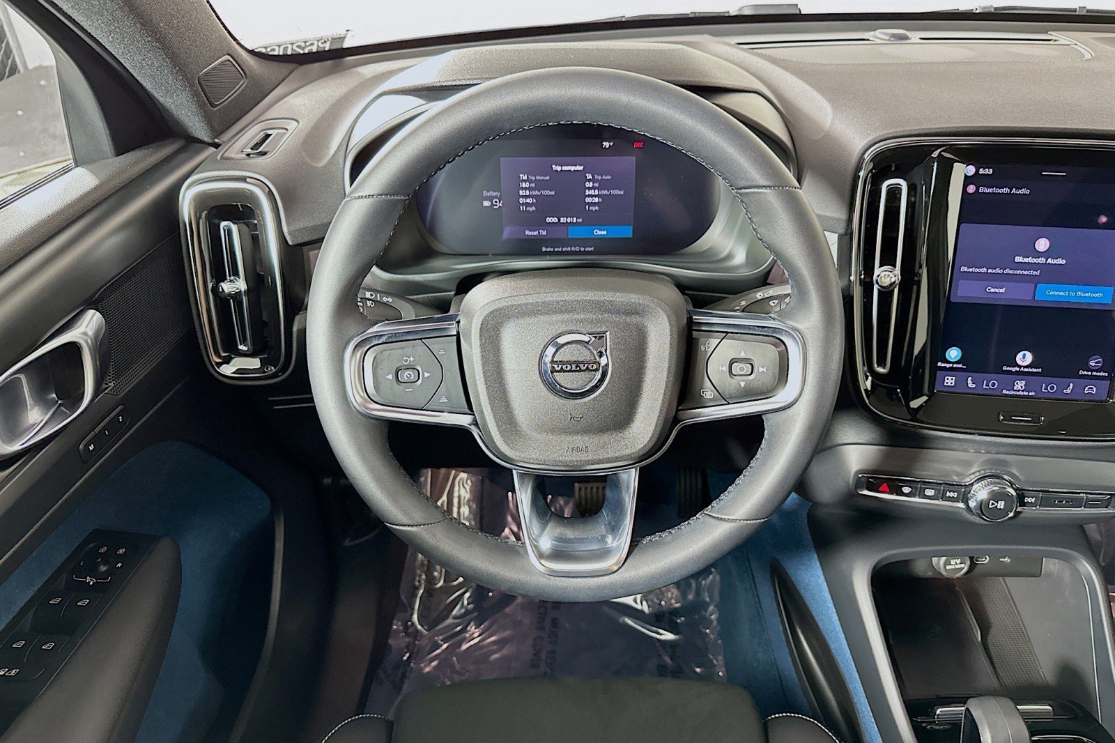 Used 2023 Volvo C40 P8 Recharge Plus w/ Protection Package Premier AWD/4WD image 5