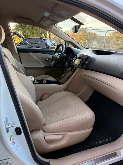 Used 2013 Toyota Venza LE AWD/4WD image 10