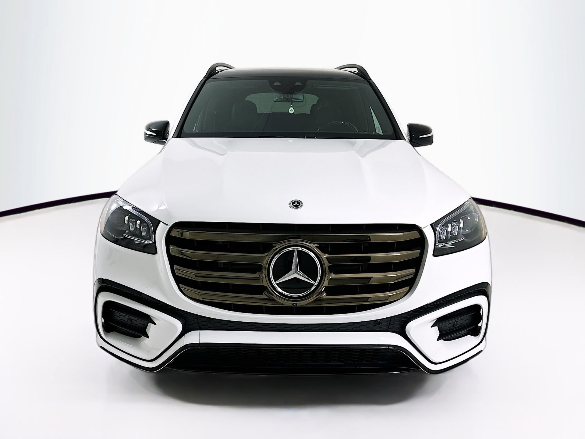 New 2026 Mercedes-Benz GLS 580 4MATIC image 2