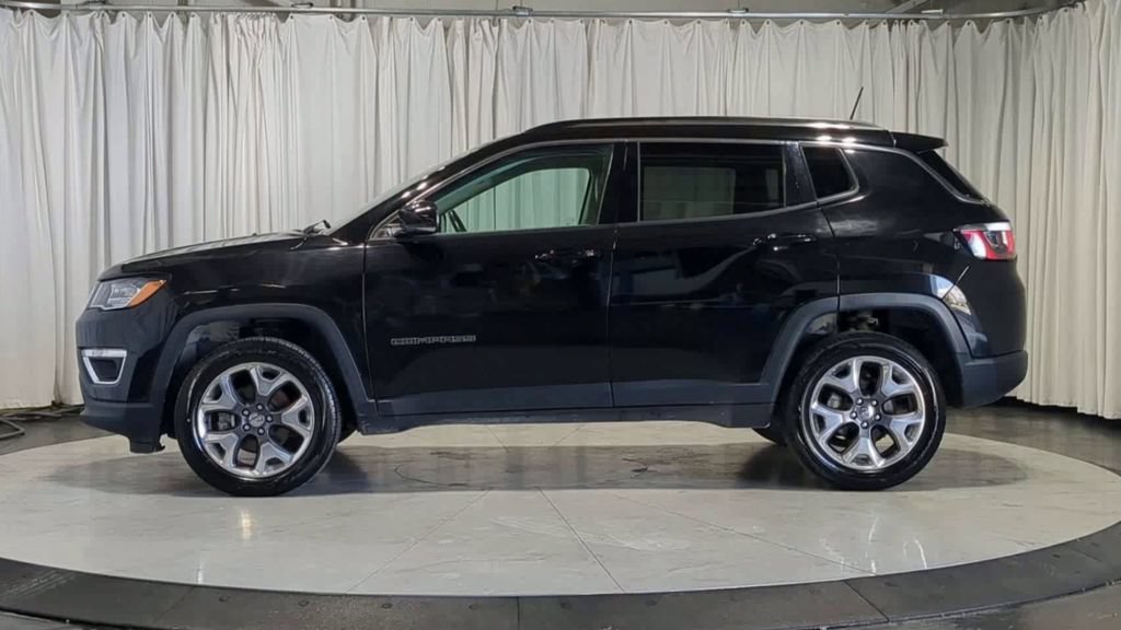 Used 2020 Jeep Compass Limited AWD/4WD image 6