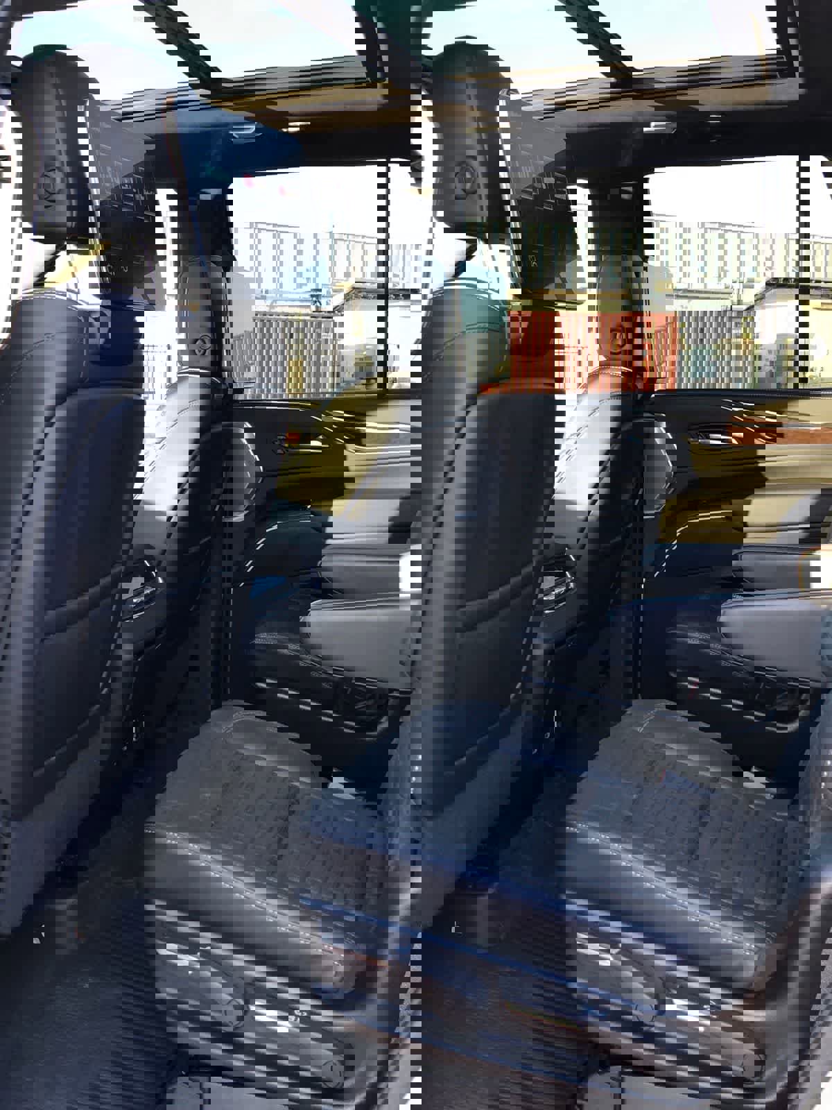 Certified 2024 Cadillac Escalade Sport Platinum w/ LPO, ONYX Package image 5