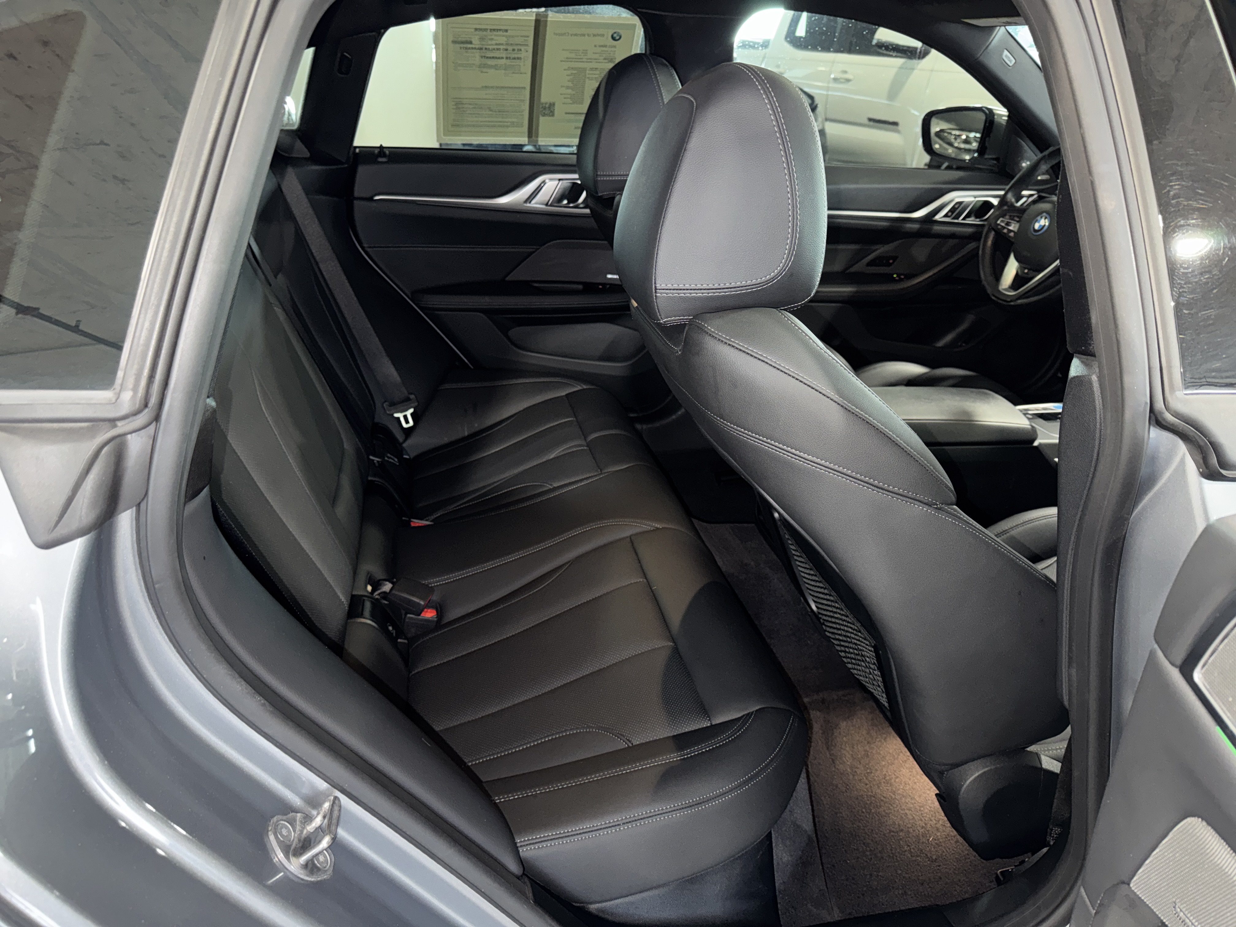 Used 2023 BMW i4 eDrive40 RWD image 12