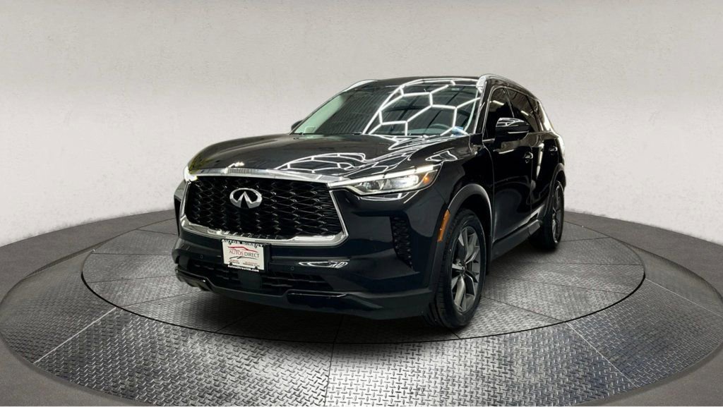 Used 2023 INFINITI QX60 Luxe w/ Vision Package image 4