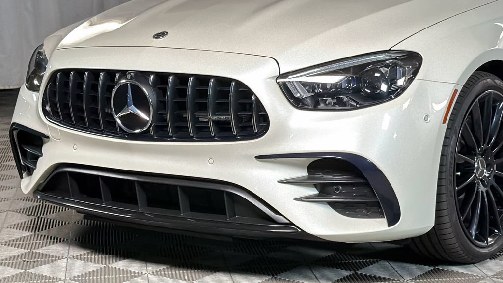 Used 2021 Mercedes-Benz E 53 AMG 4MATIC Sedan image 3