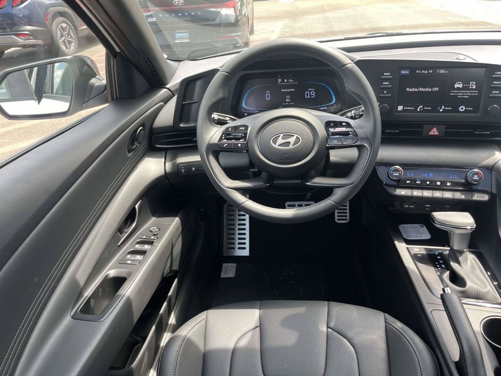 New 2026 Hyundai Elantra SEL Sport FWD image 13