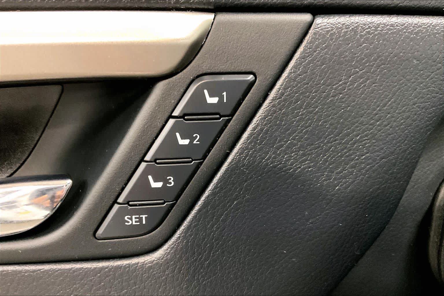 Used 2022 Lexus RX 350 AWD w/ Premium Package image 35
