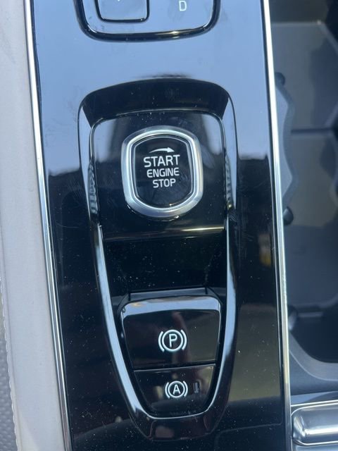 New 2026 Volvo XC90 B6 Plus w/ Protection Package image 17