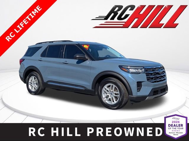 Used 2025 Ford Explorer Active image 1