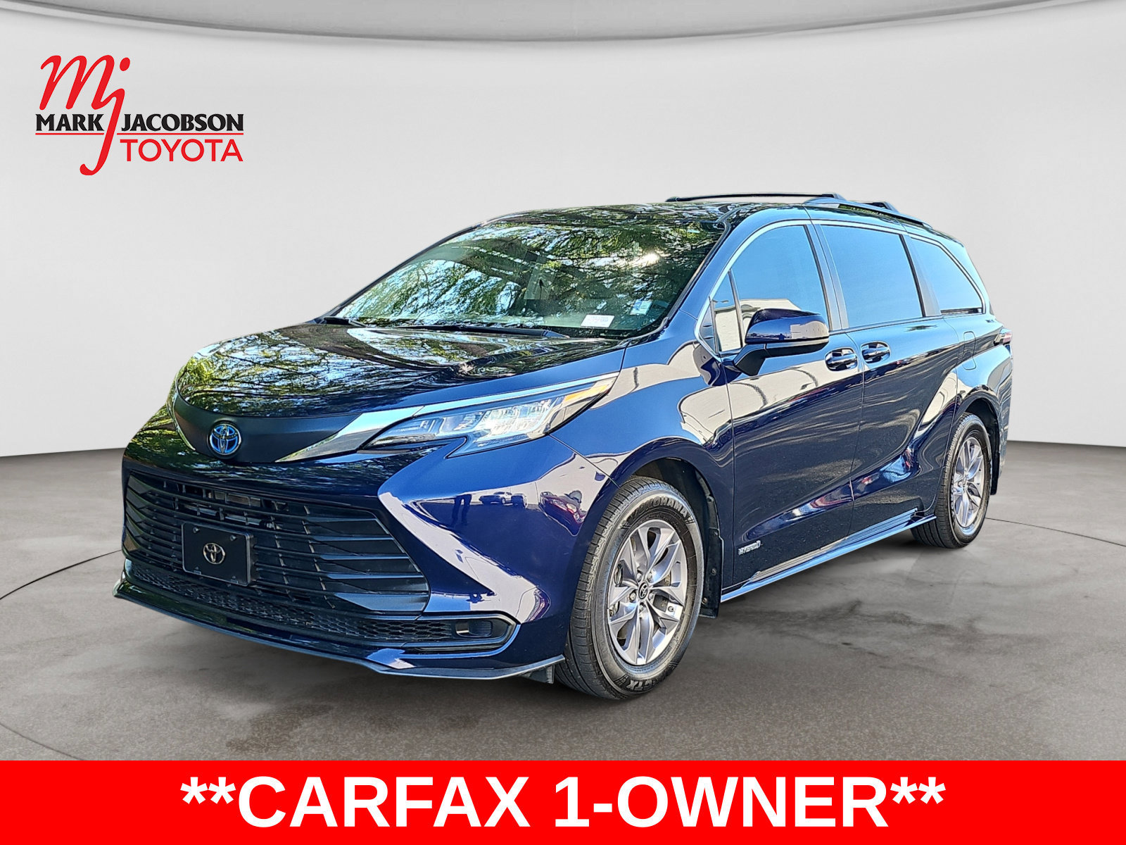 Used 2021 Toyota Sienna LE w/ LE Plus Package