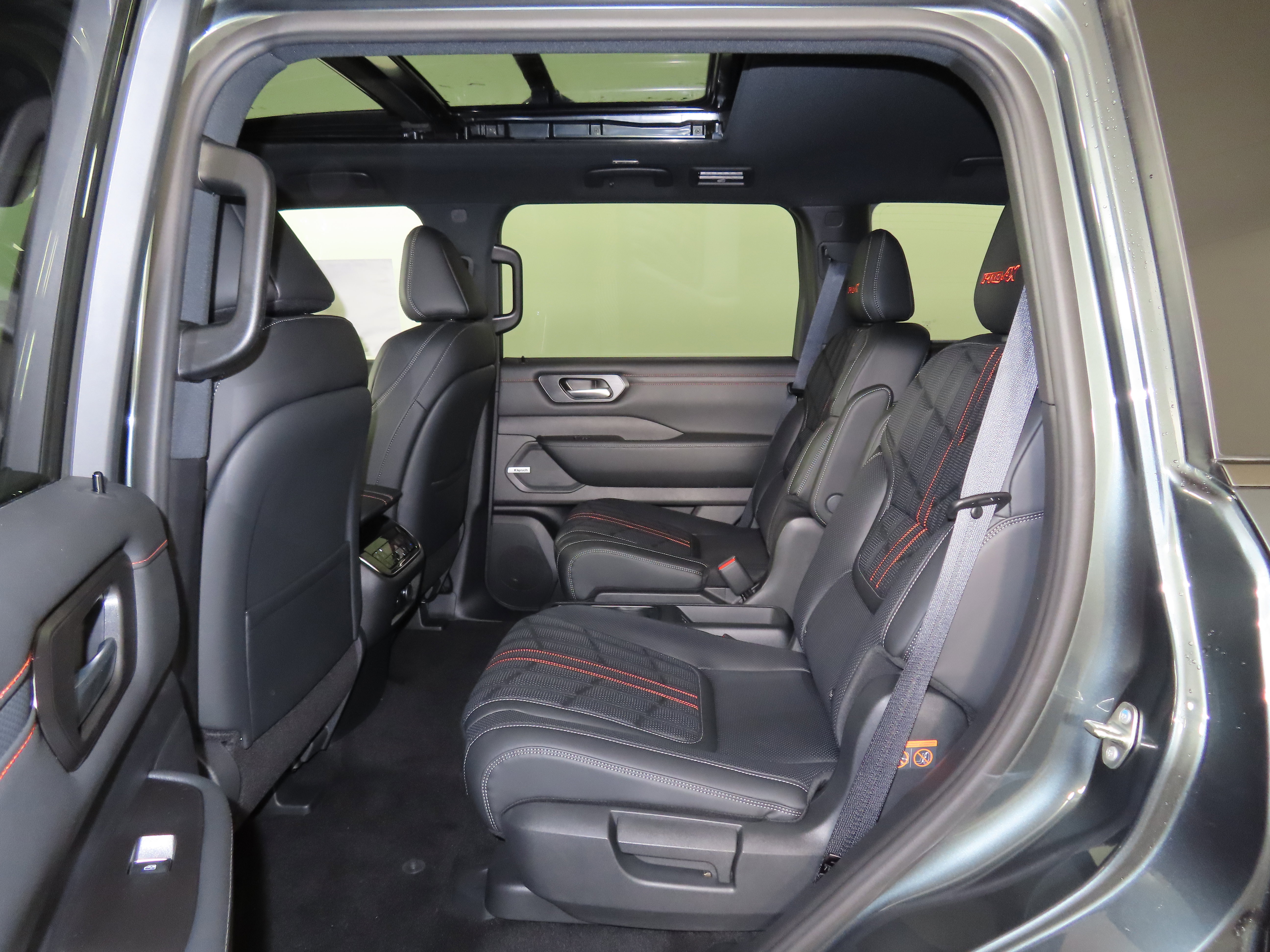 New 2026 Nissan Armada PRO-4X image 7