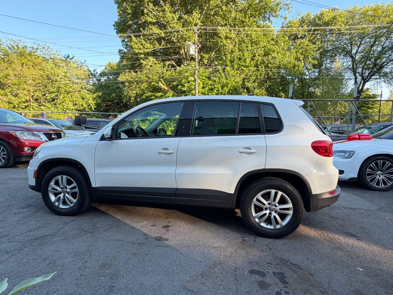 Used 2013 Volkswagen Tiguan S FWD image 8