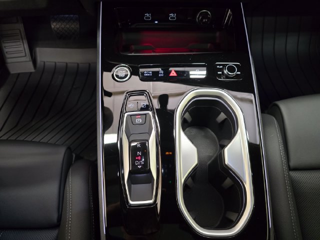 New 2026 Audi A6 Premium Plus AWD/4WD image 17