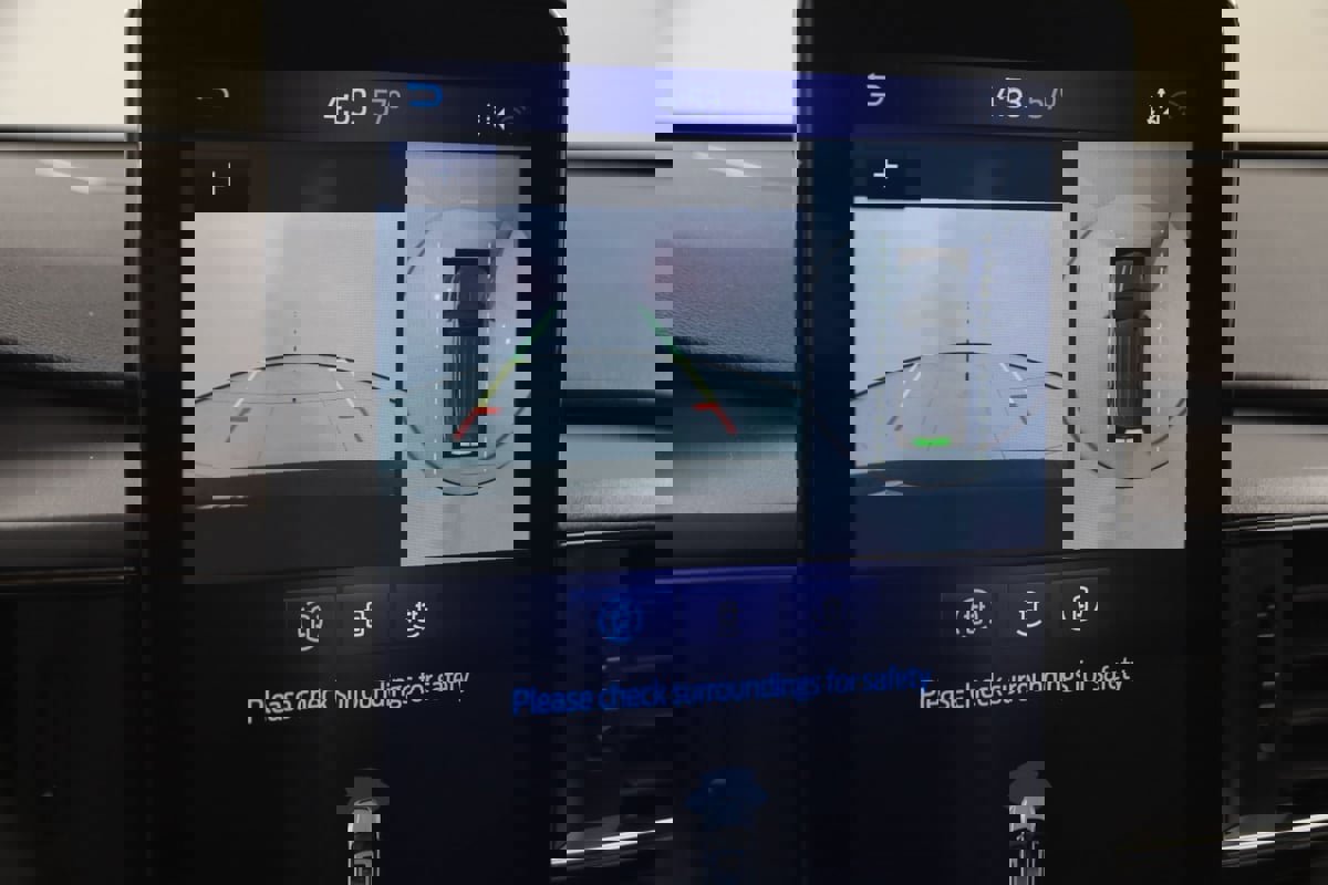 Used 2020 Ford Explorer ST w/ Premium Technology Package image 11