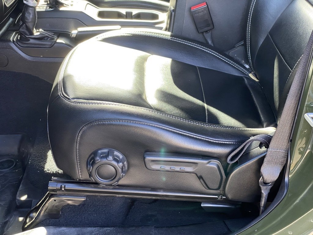 Used 2023 Jeep Wrangler Unlimited Sahara w/ Safety Group image 10