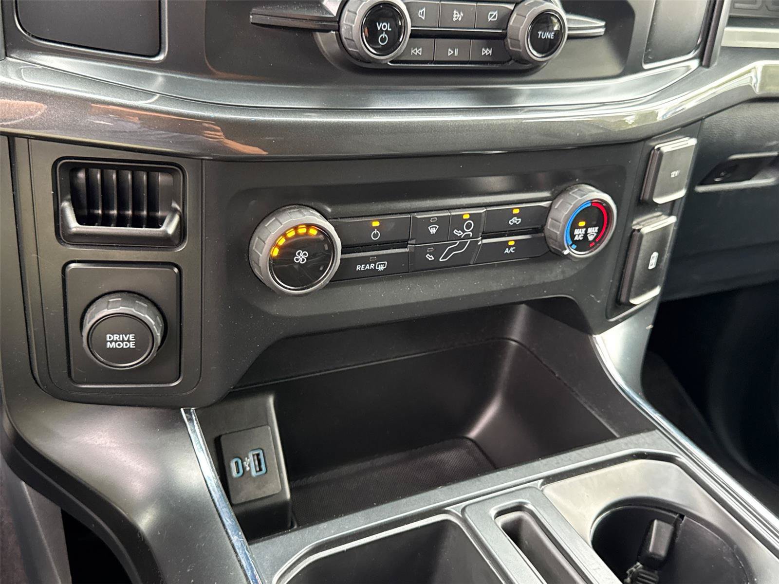 Certified 2022 Ford F150 XL w/ STX Black Appearance Package RWD image 30