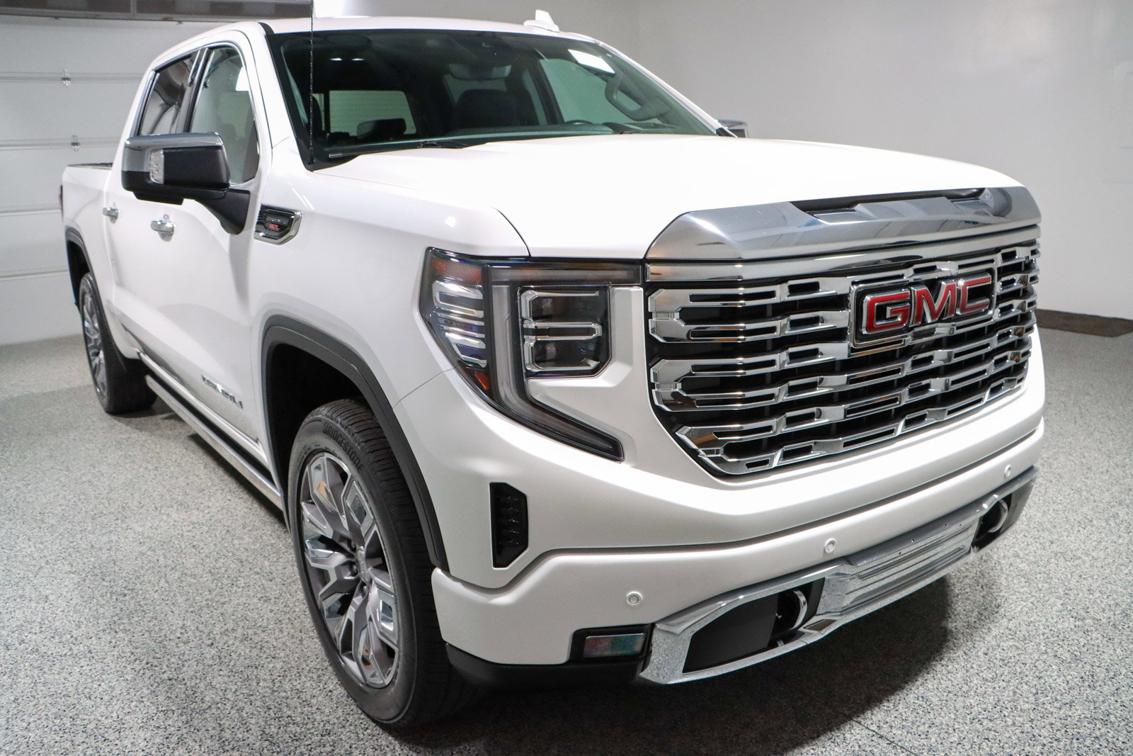 Used 2024 GMC Sierra 1500 Denali image 5