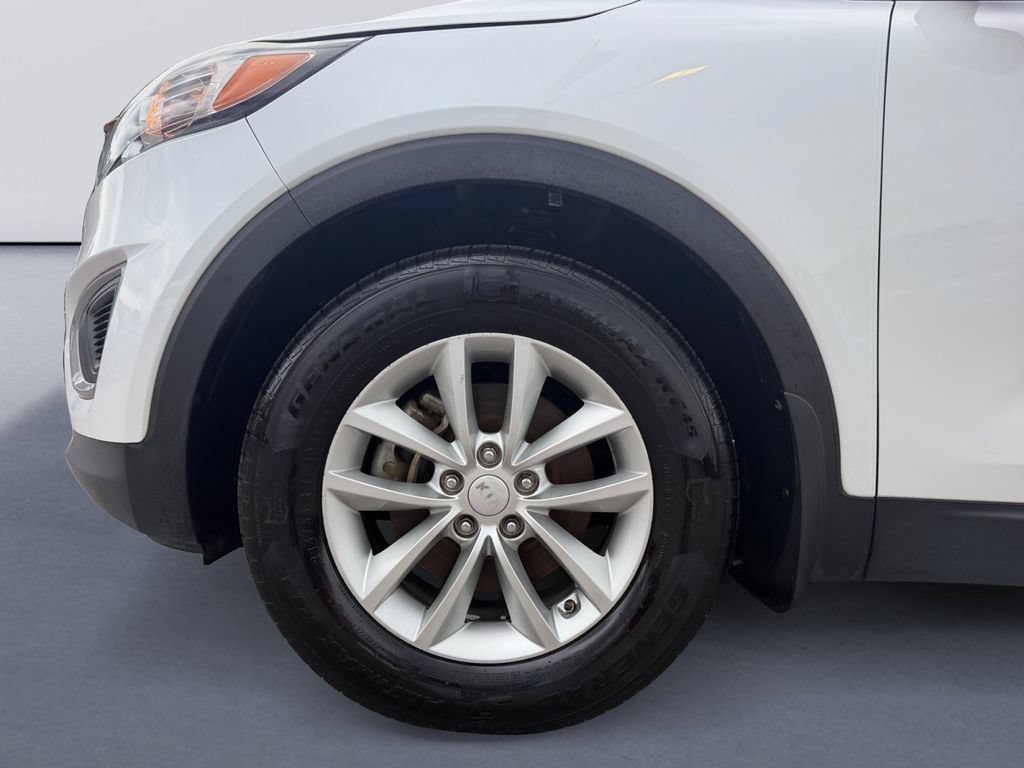 Used 2016 Kia Sorento FWD image 9