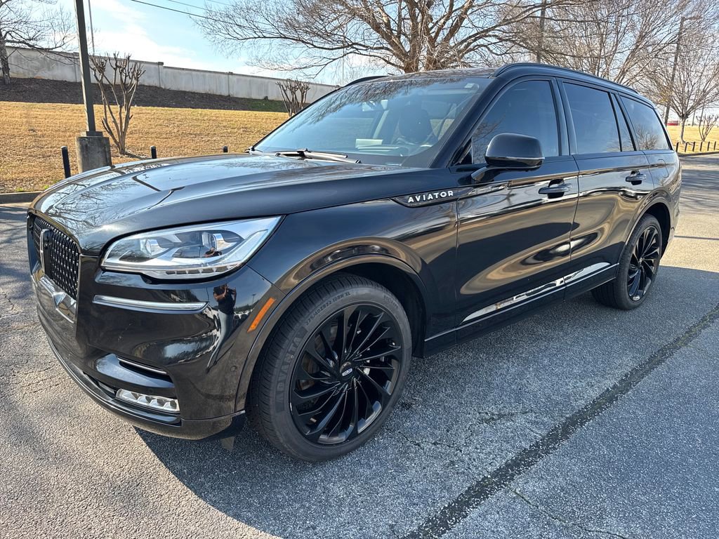 Certified 2022 Lincoln Aviator Reserve w/ Equipment Group 201A AWD/4WD image 3
