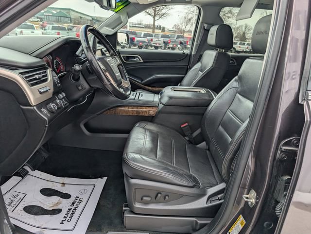 Used 2015 GMC Yukon Denali w/ Touring Package image 2