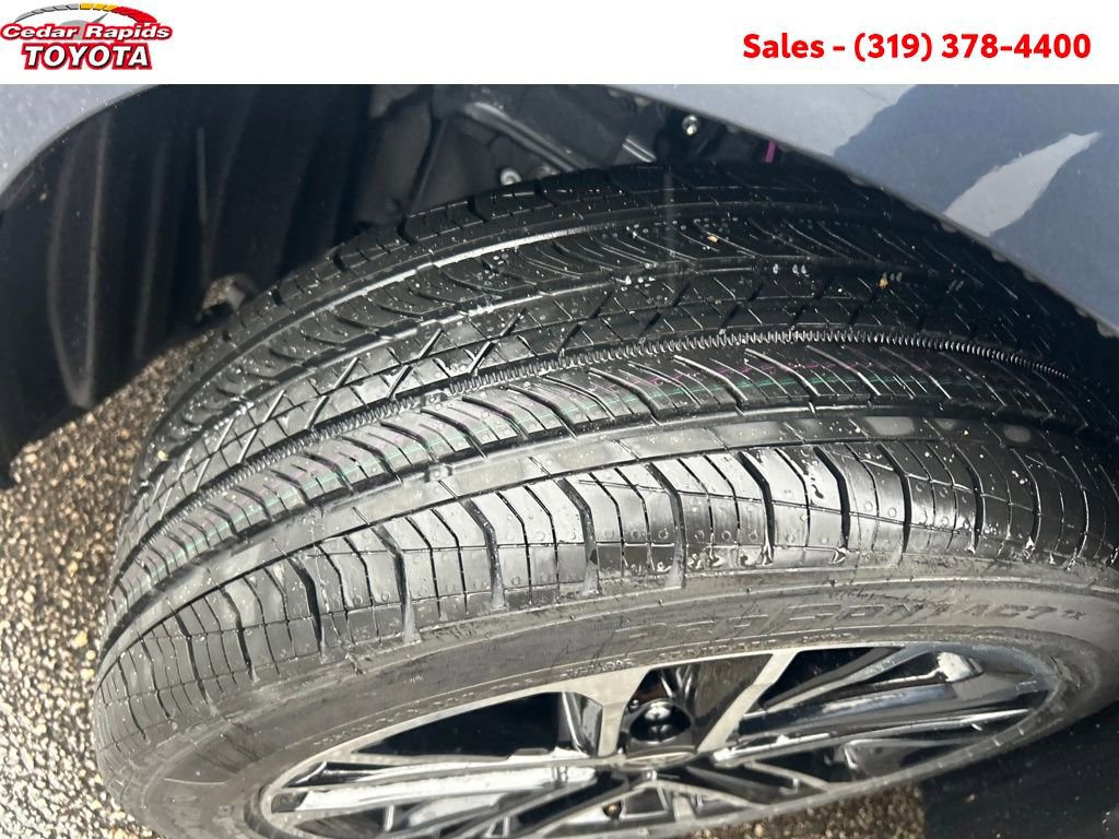 New 2026 Toyota Camry Hybrid image 22