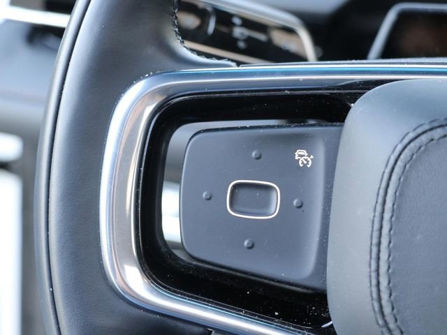 Used 2024 Lincoln Nautilus Reserve w/ Equipment Group 202A image 25