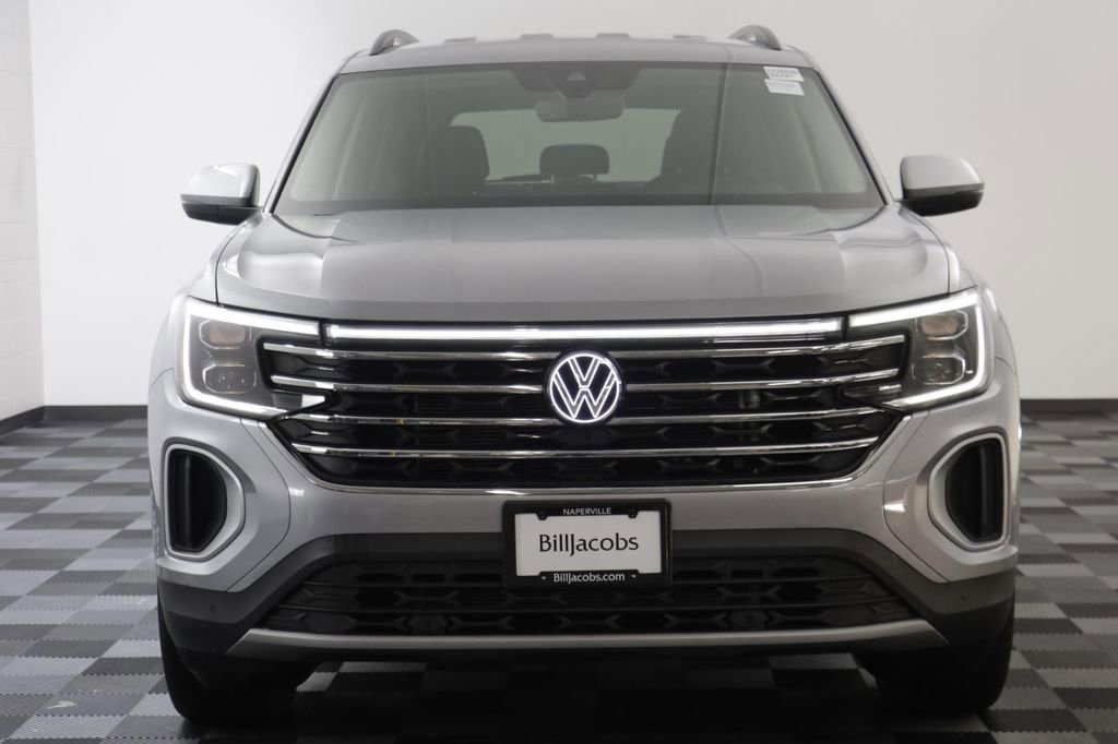 Used 2025 Volkswagen Atlas SE w/ Black Wheel Package image 20