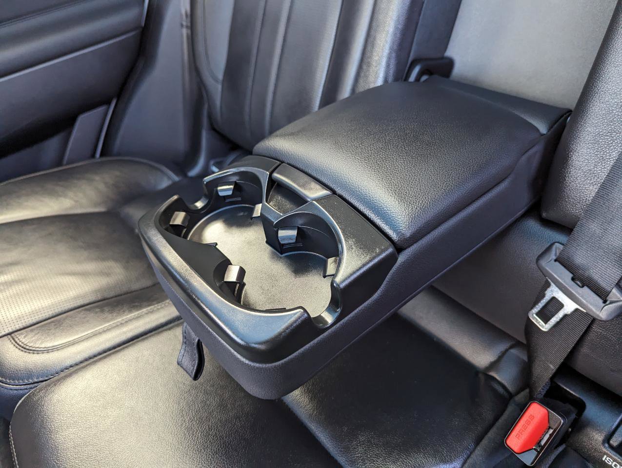 Used 2017 Land Rover Discovery Sport HSE image 41