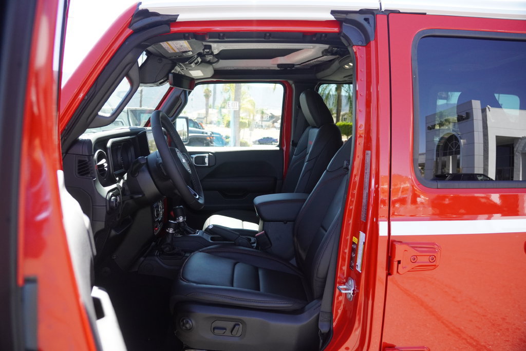 New 2026 Jeep Wrangler Unlimited Rubicon AWD/4WD image 34