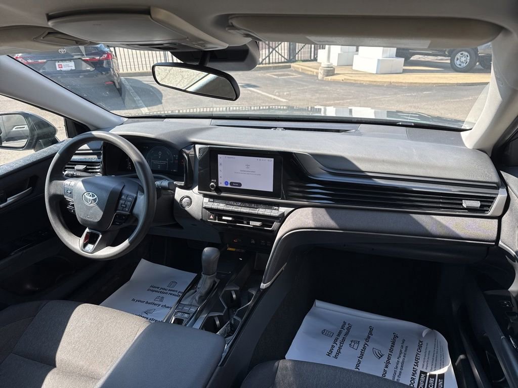 Used 2025 Toyota Camry LE FWD image 18