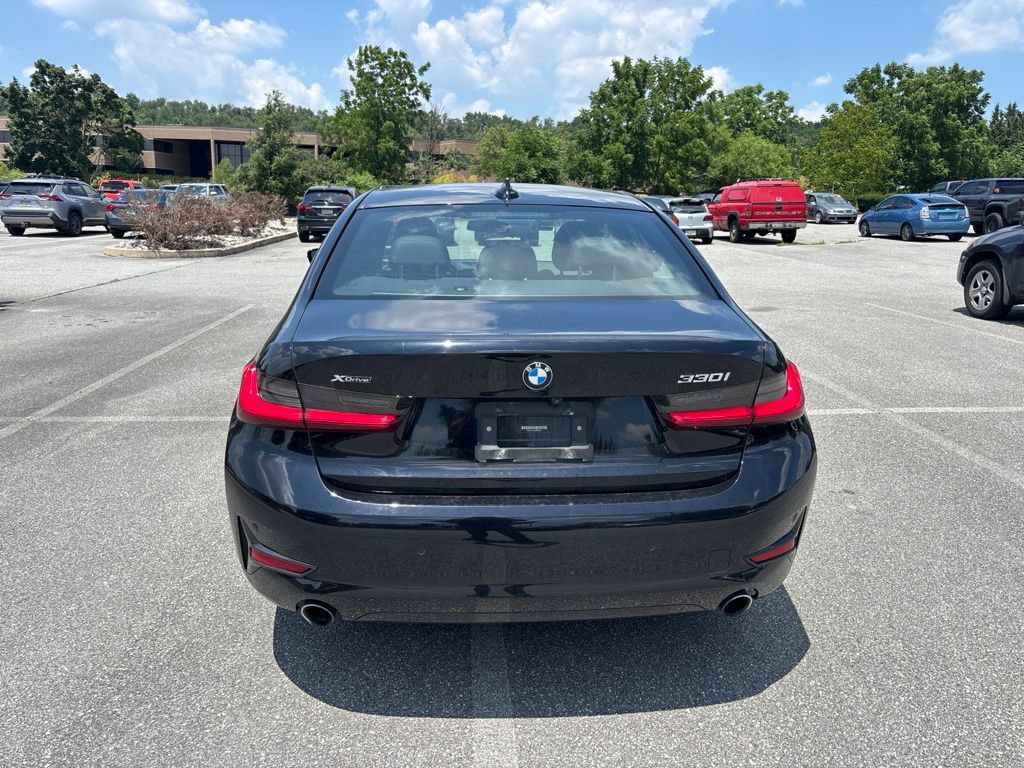 Used 2021 BMW 330i xDrive Sedan w/ Convenience Package AWD/4WD image 4