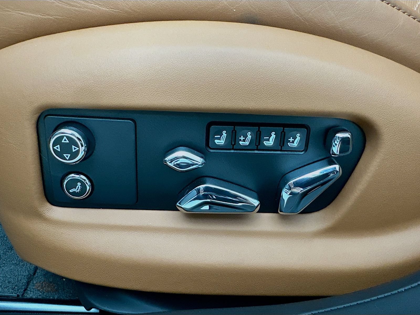 Used 2022 Bentley Flying Spur V8 AWD/4WD image 67