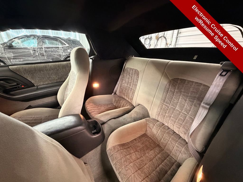 Used 2002 Chevrolet Camaro LT image 17