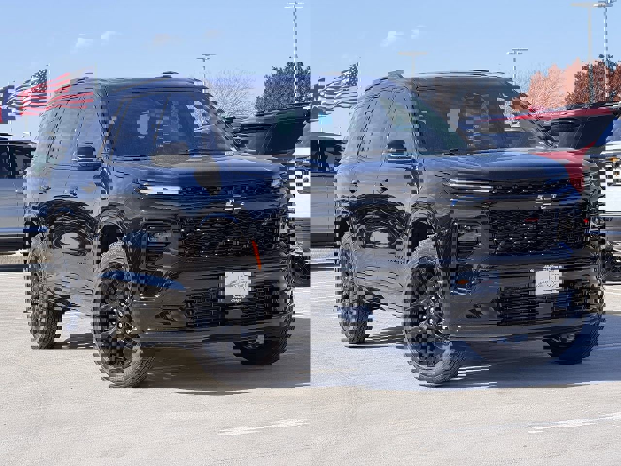 New 2026 Chevrolet Traverse RS image 2