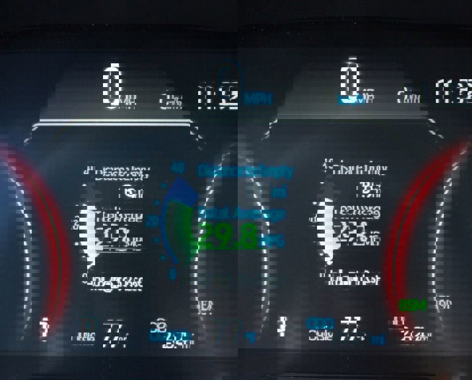 Used 2025 Toyota RAV4 XLE Premium image 4