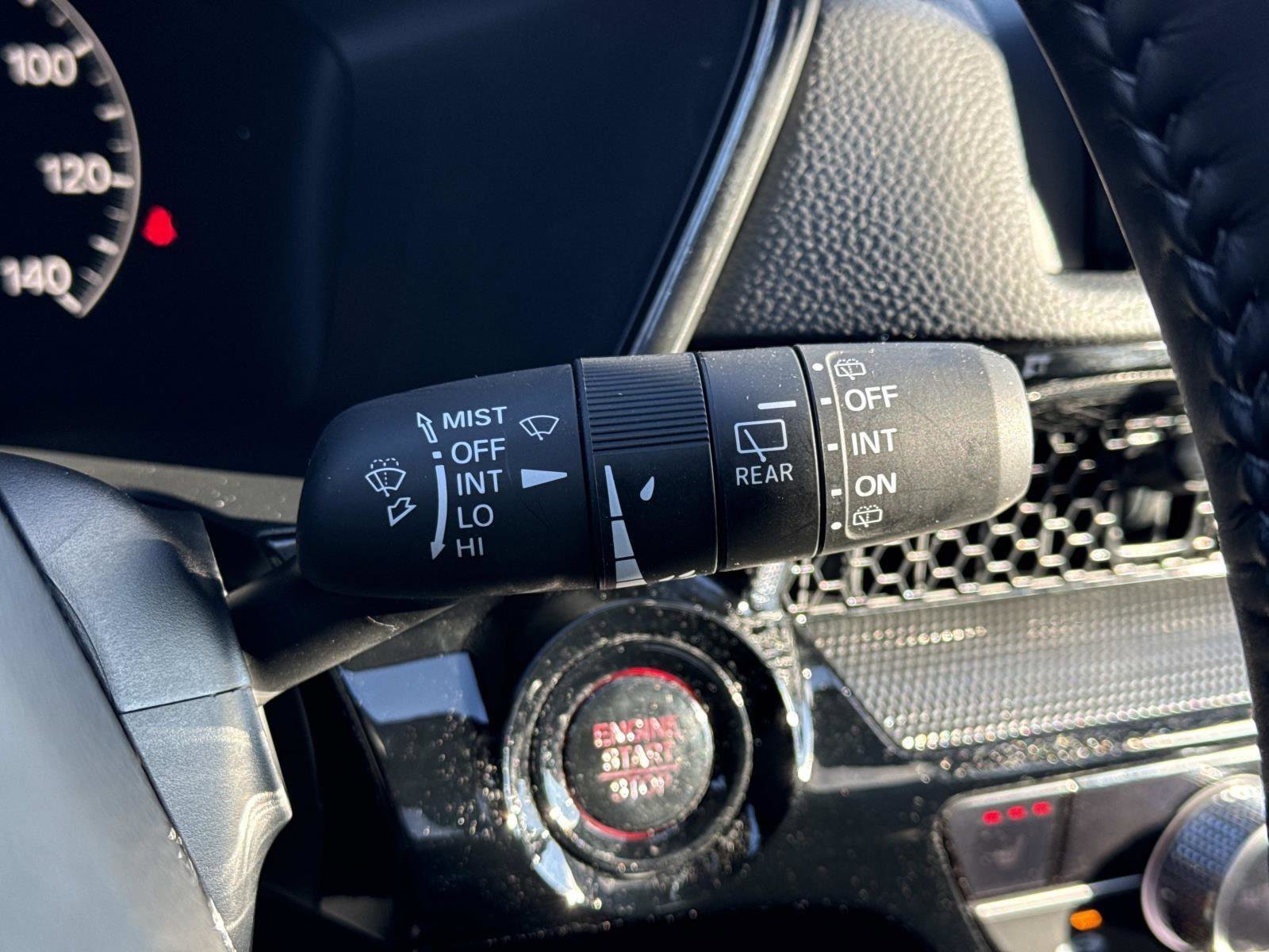 Used 2025 Honda CR-V EX-L image 11