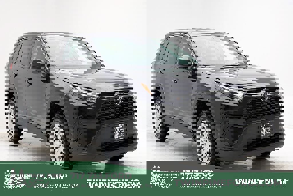 Used 2024 Toyota RAV4 LE image 1