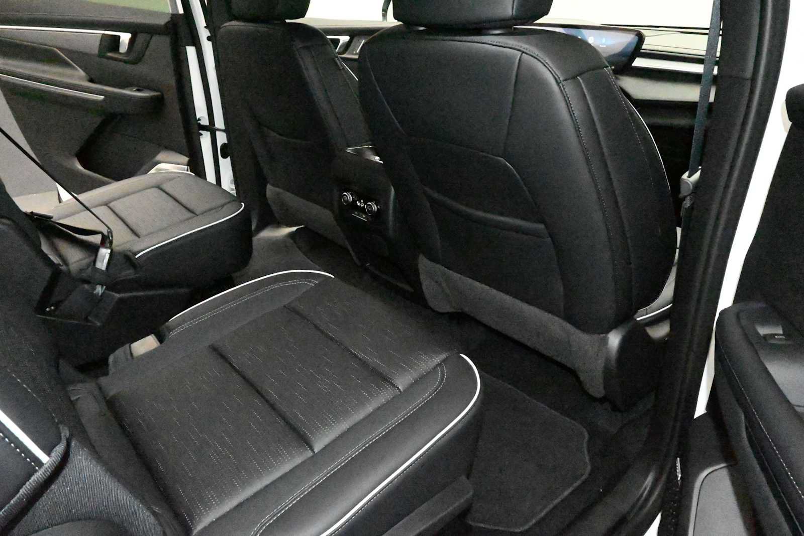 New 2026 Buick Enclave Sport Touring w/ Power Package AWD/4WD image 31