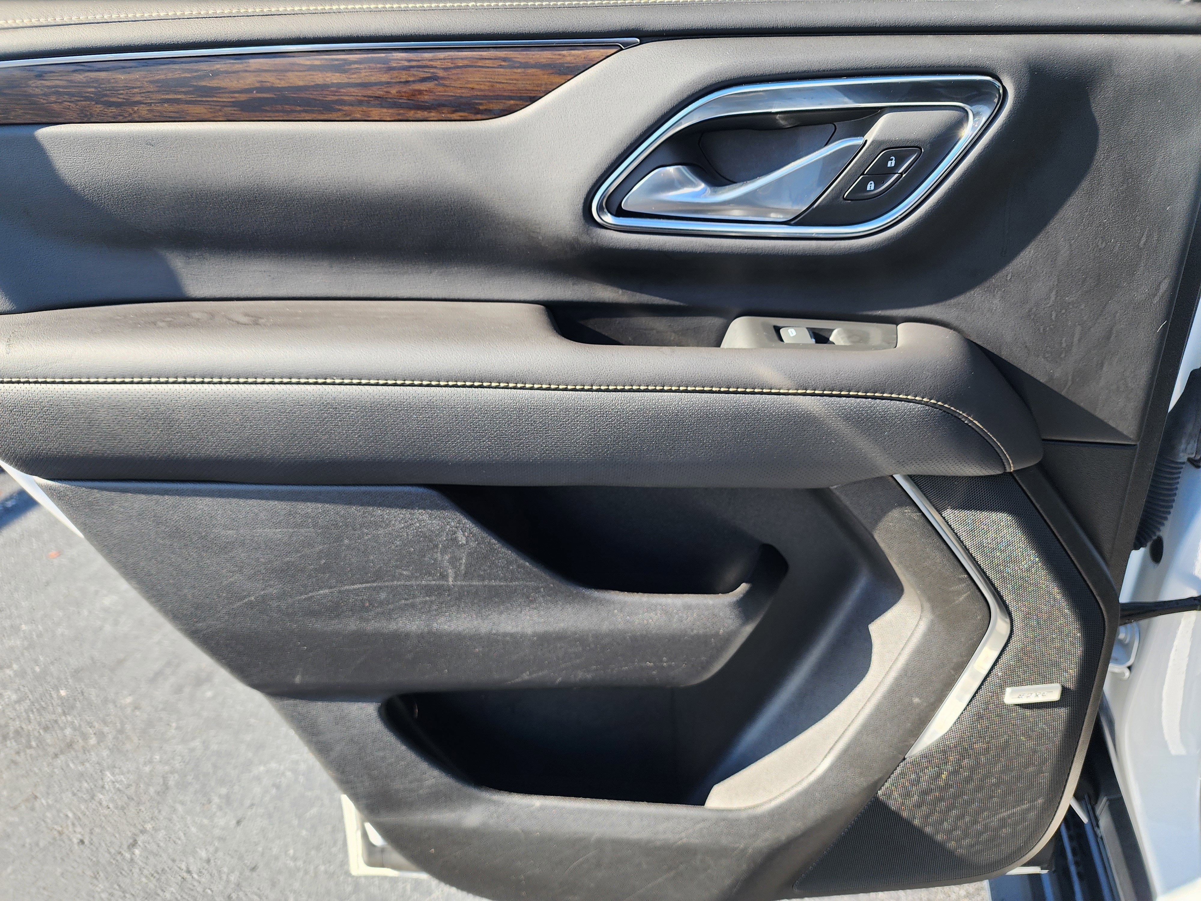 Used 2023 Chevrolet Tahoe Premier image 16