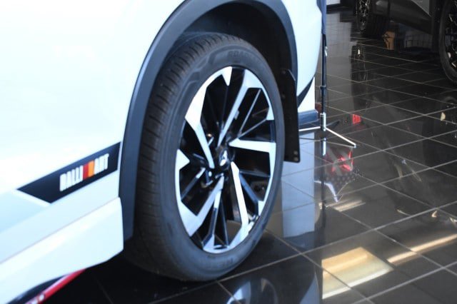 Used 2023 Mitsubishi Outlander Ralliart AWD/4WD image 47