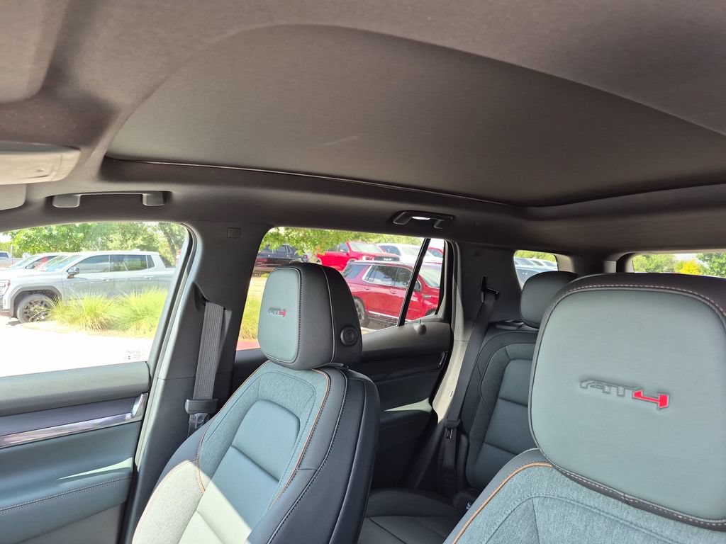 New 2026 GMC Terrain AT4 w/ Convenience Package III AWD/4WD image 34
