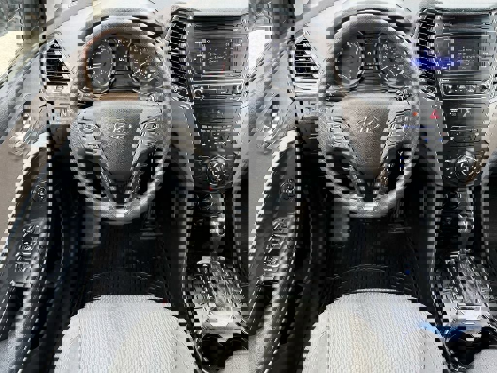 Used 2017 Hyundai Santa Fe Sport image 17