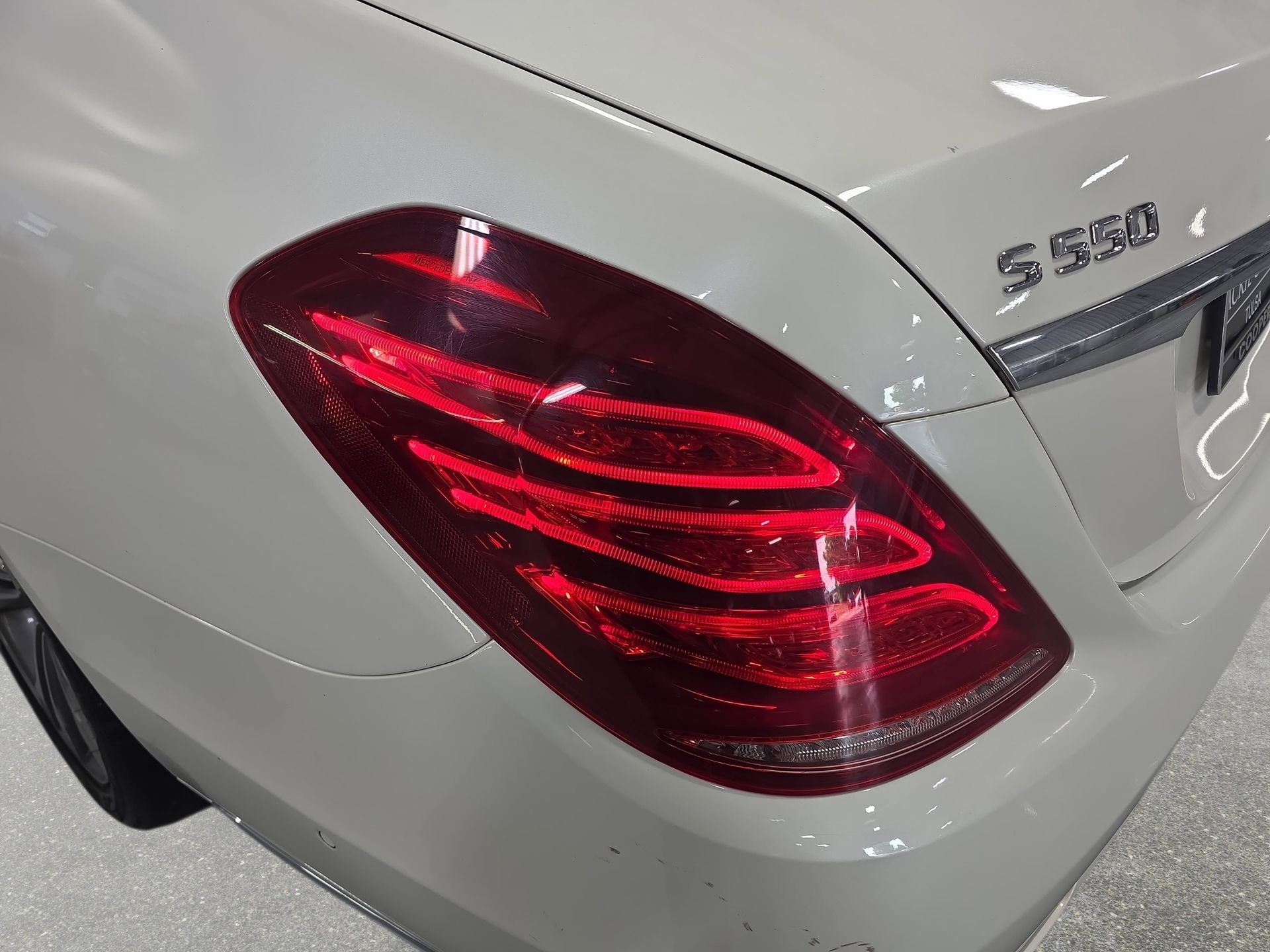 Used 2015 Mercedes-Benz S 550 4MATIC Sedan image 33